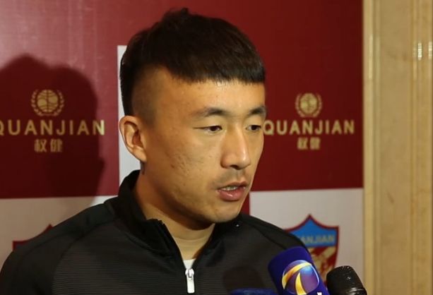 叶辰点了点头，安慰道：你也不用过多担心，万龙殿会留一批精英24小时保护你的安全，随后我也会让破军调集更多精英来加拿大，确保你们所有人的安全，所以你和克劳迪娅，还有李阿姨，还是暂时留在温哥华，继续按照往常的规律正常生活。